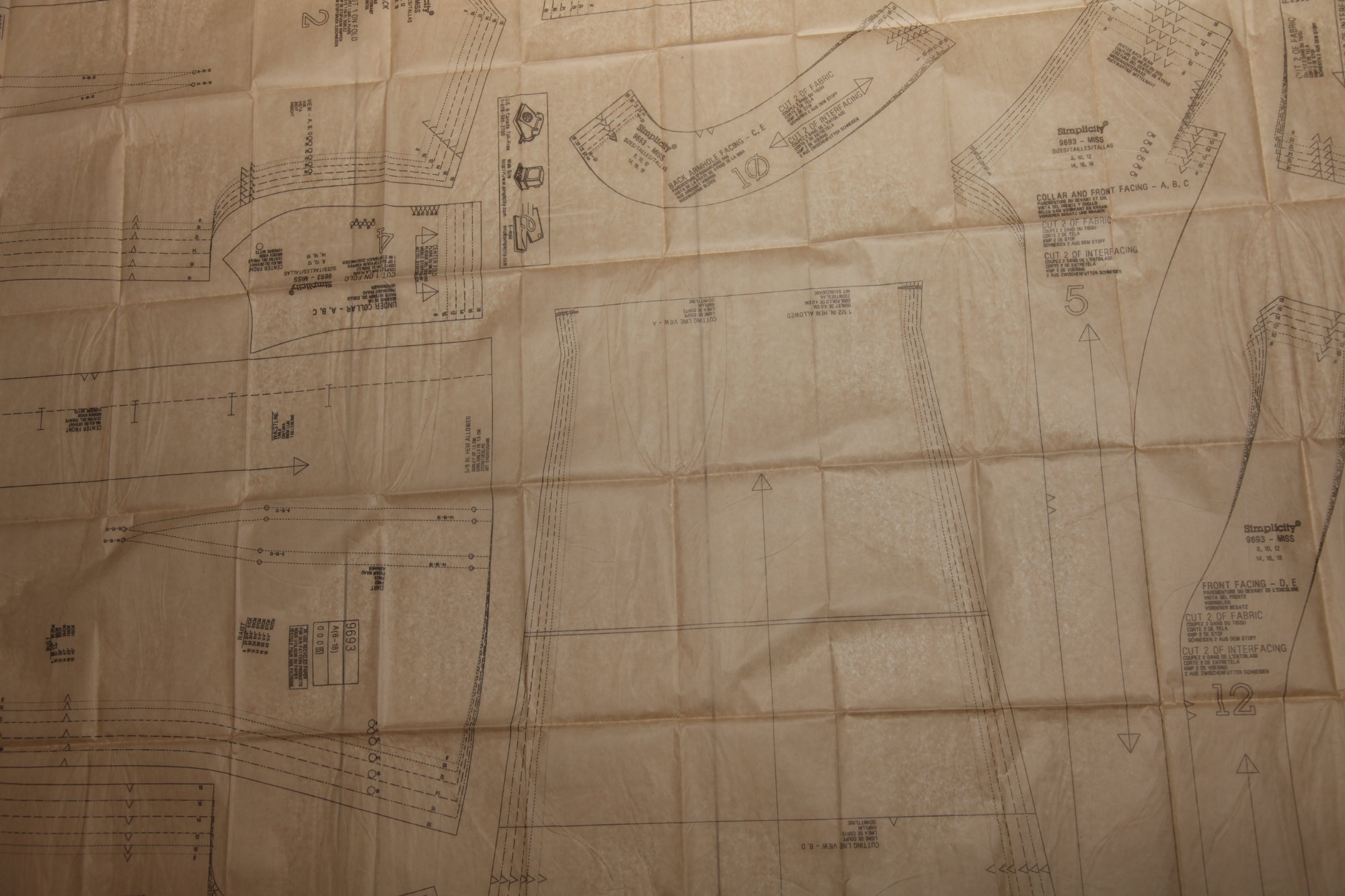 Big Commercial Pattern Tissue Uncut