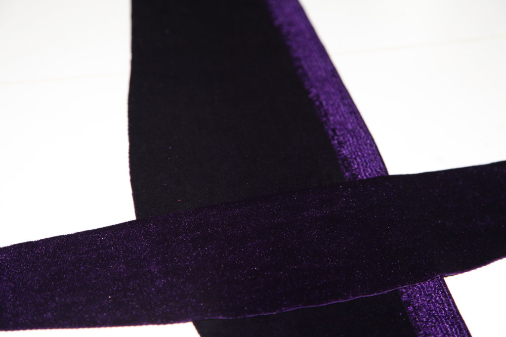 Velvet with Vertical Nap compared to Horizontal Nap Slight color difference