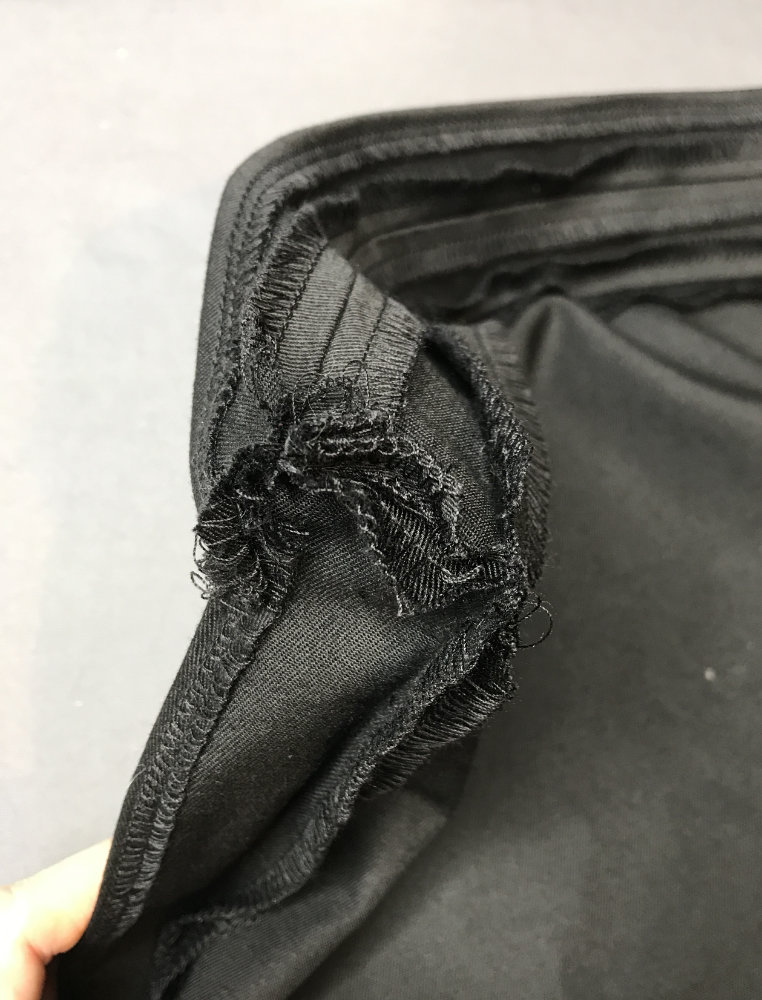 Computer Cover Inside Corners View of the inside of 4 meeting corners